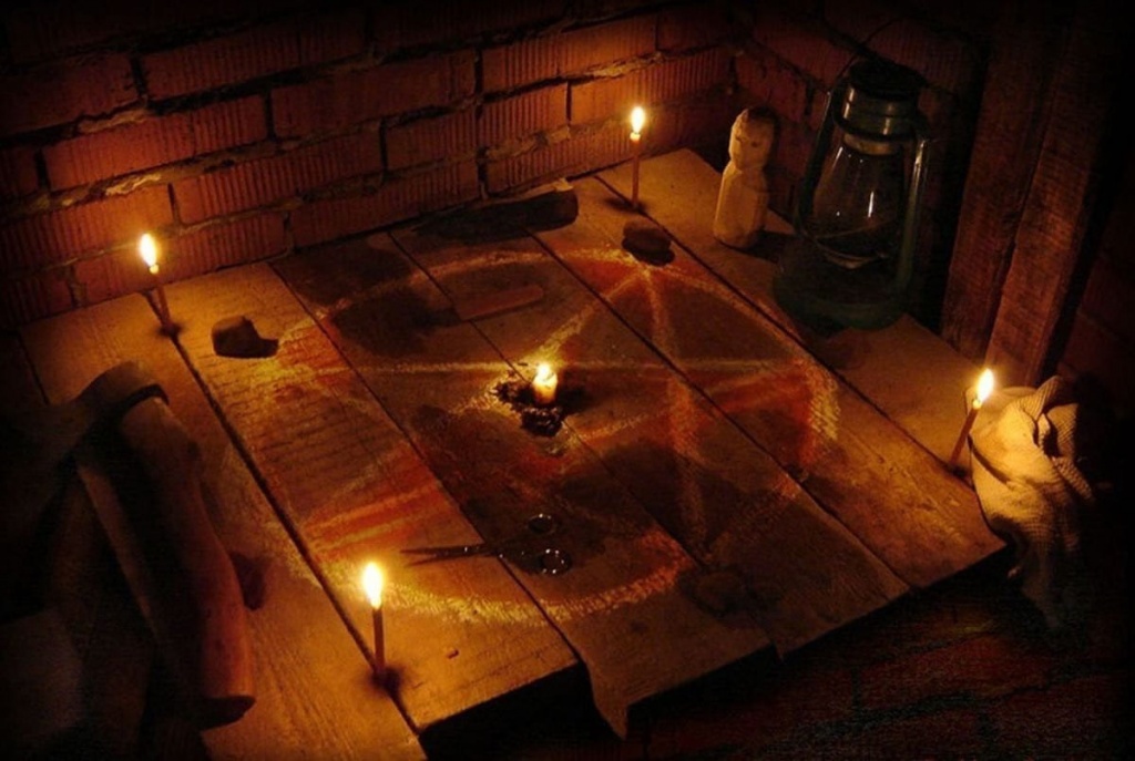 ритуал черной магии в бане.jpg